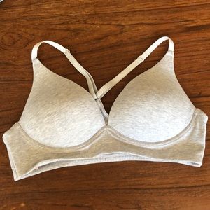 la Vie en Rose racer back pull over bra